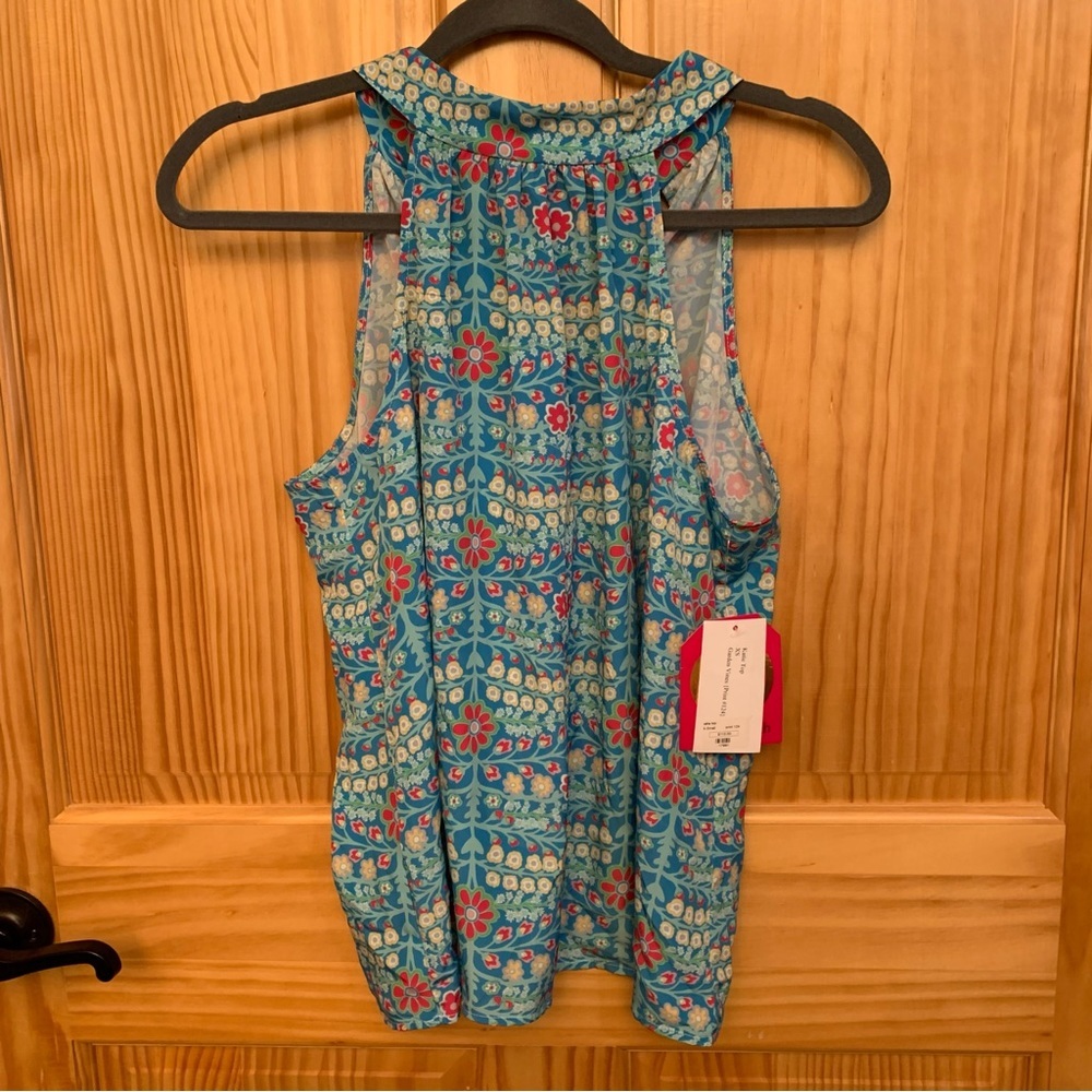 NWT…..KAELI SMITH The Katie Top Garden Vines Print